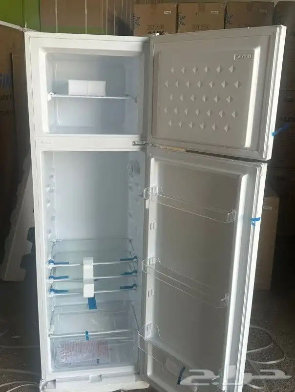 ثلاجه يوجن 7.4قدم اللون ابيض 0