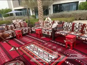 قهوجين وصبابين رجال ونساء زل كراسي طاولات ألعاب 0