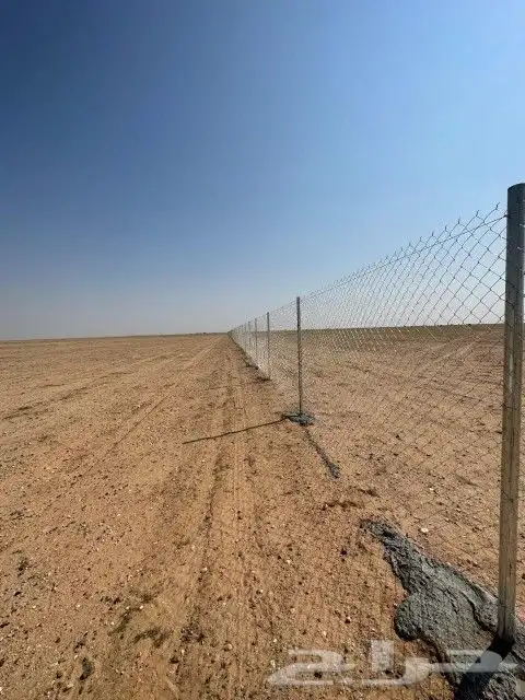 هذا من تنفيذ أعمالنا نعمل في تشبيك المزارع والملاعب 0