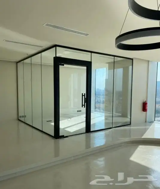 زجاج سكريت الشرقية 1