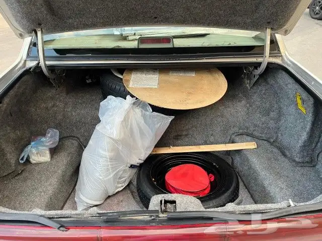 لينكون تاون كار 1990 مخزن للبيع 7