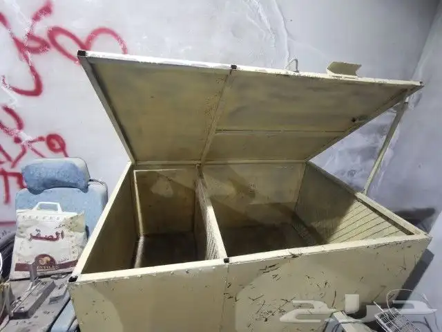 دولاب عزبة... أغراض 1