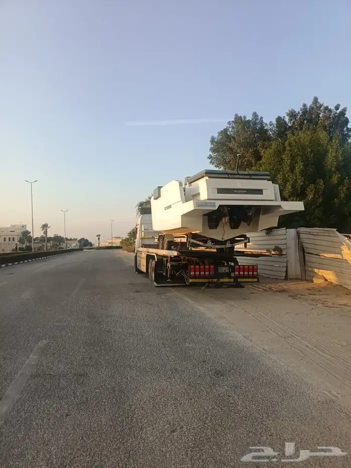 سطحه هيدروليك مكره سحب متواجد اليوم في الدمام اي شي على أي ت 6