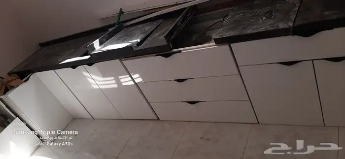 مطبخ قطع خاص خشب مع سحابات 4 حبات مع كراسي مطبخ 4