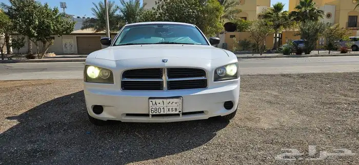 دودج تشارجر 2010 ابيض نظيف 6 سلندر 2