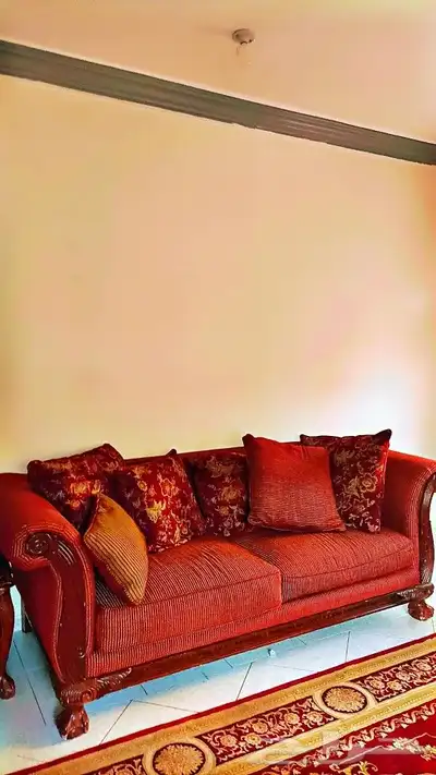 كنب امريكي خشب طبيعي 3 قطع نظيف 9 اشخاص 5