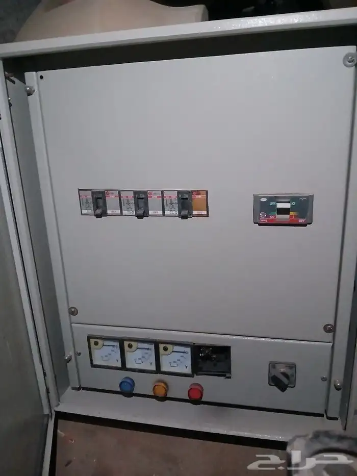 طبلون كهرباء عدادات ومنظمات هواء غطاسات قواطع 12