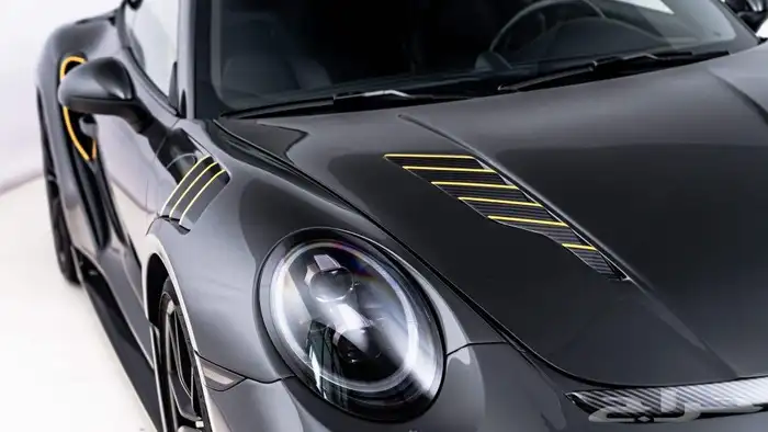 بدي كت مميز جدا الى بورش 911 كاريرا 12