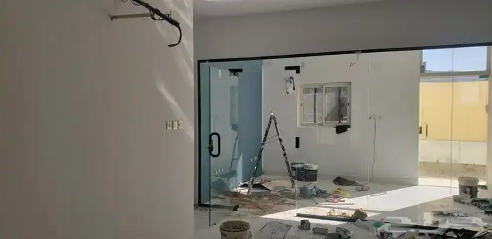 زجاج سكوريت وصيانه الابواب 0