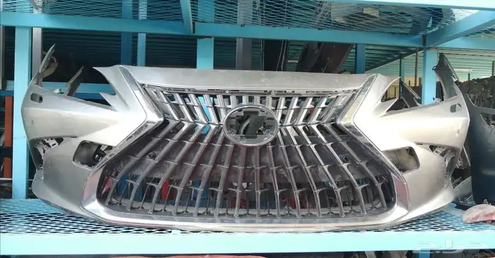 صدام امامي لكزس es 2019 _ 2022 0