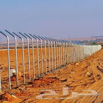 نحن نعمل في تشبيك انوع اشبوك المزارع والملاعب 1