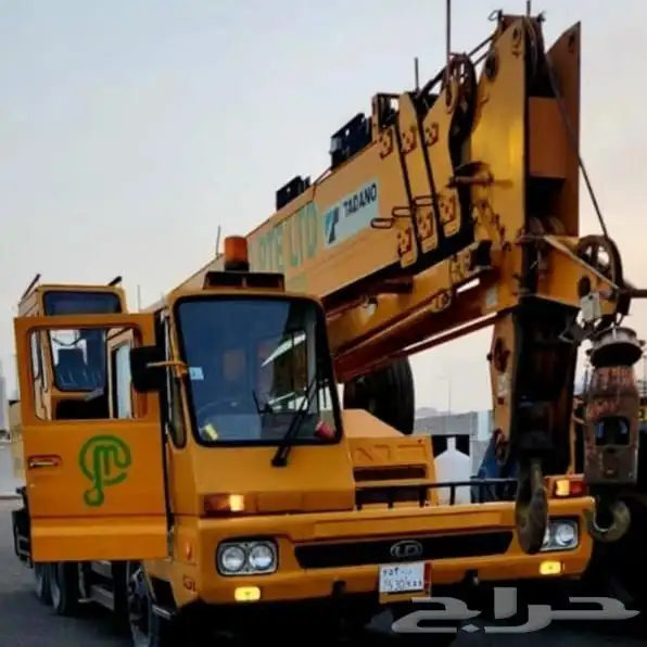 كرين للايجار رفع بلاط بركاسات مكيفات وجميع أنواع الحديد 1