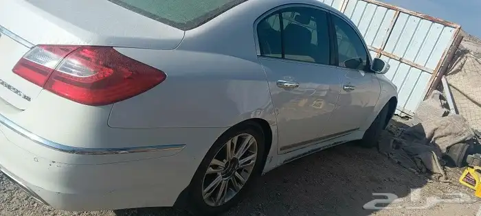 جينسس قطع غيار تشليح 2014 3