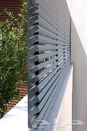 مظلات وسواتر نيوم 5