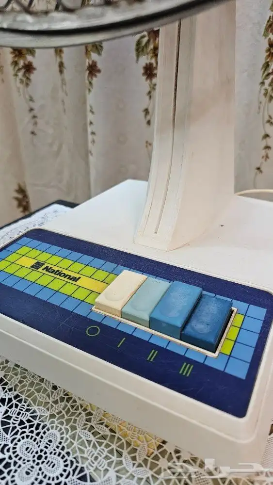 مقتنيات قديمة مروحة شنطة بقالة الطيبين 3