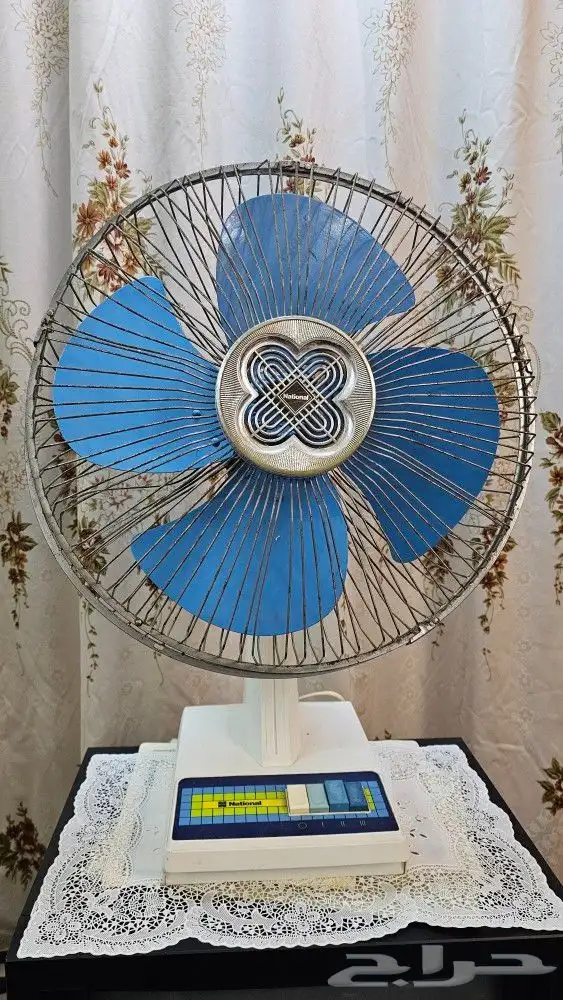 مقتنيات قديمة مروحة شنطة بقالة الطيبين 4