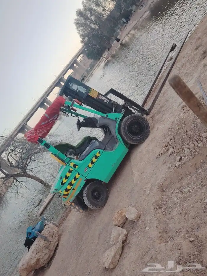 إيجار رافعه شوكيه كرينات فوركلفت رافعه شوكه 8