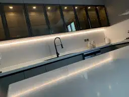 تفصيل مطابخ خشب ودواليب ملابس ومطابخ صاج والمنيوم ورخام 3