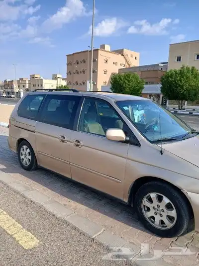 سيارة هوندا اوديسي 2002 الاستمارة ساريه والفحص منتهي من 3 أش 6