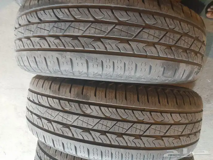 كفرات نكسن كوري نضيفه مره خاليه من العيوب مقاس 18 4