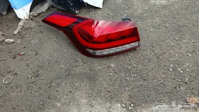 اسطب جنسس لد 2016 يسار 1