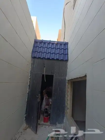 اعمال قرميد وديكورات وشينكو وعوازل وسندوش بنل 1