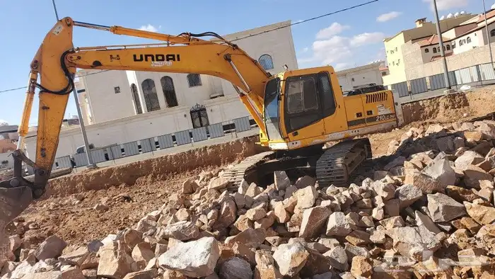 بوكلين للايجار يوميه قطوعه خزان ارضيه تكسير فلل 1