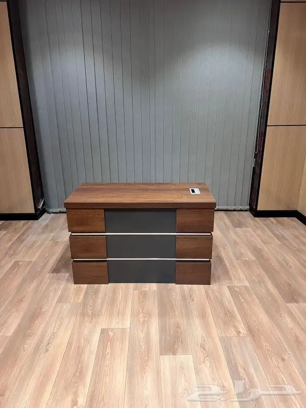 جديد كاونتر و جديد مكتب ثناي و طاولة اجتماعات 4
