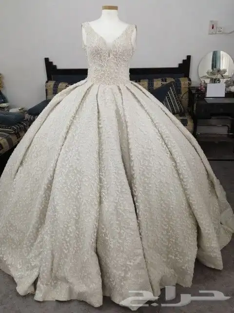 فساتين زفة عروس للبيع بالجملة 15 فستان قابل للتفاوض 5