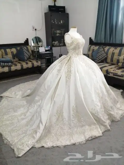 فساتين زفة عروس للبيع بالجملة 15 فستان قابل للتفاوض 4