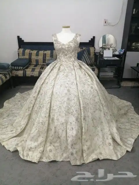 فساتين زفة عروس للبيع بالجملة 15 فستان قابل للتفاوض 1