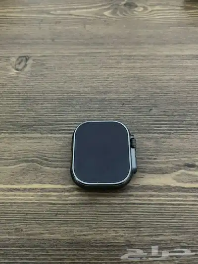 ساعة شبيهة ابل 8