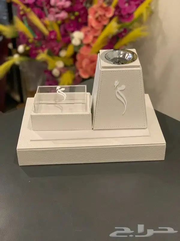 مباخر جلد مباخر أكريليك طقم عرائسي جلد تصميم حسب الطلب 4