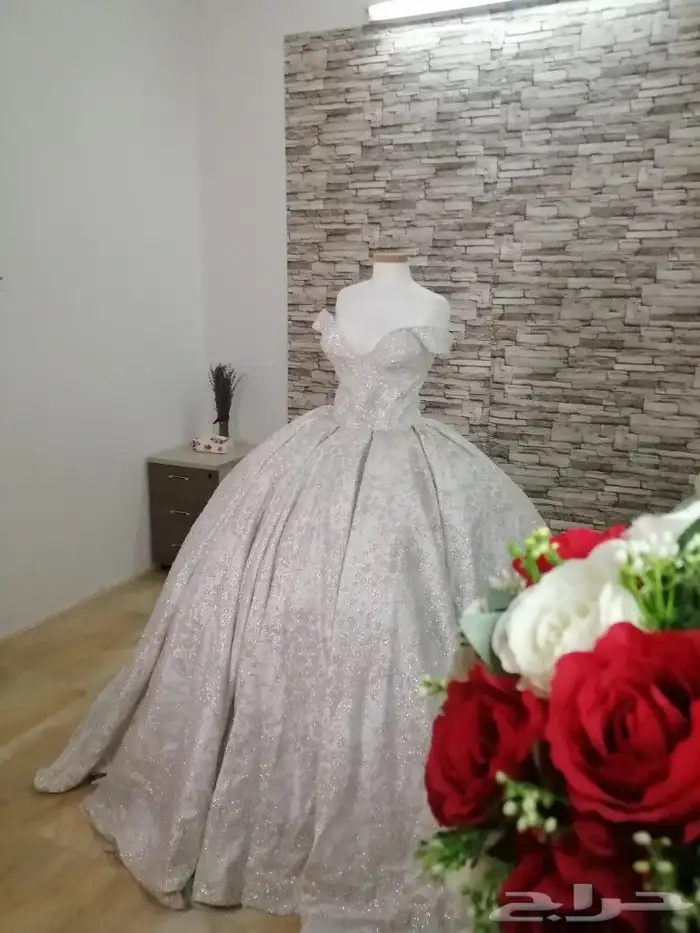فساتين زفة عروس للبيع بالجملة 15 فستان قابل للتفاوض 0