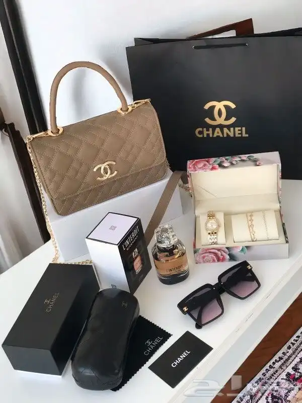 هدايا اطقم شنط وساعات ونظارات وعطور مخفضه 3