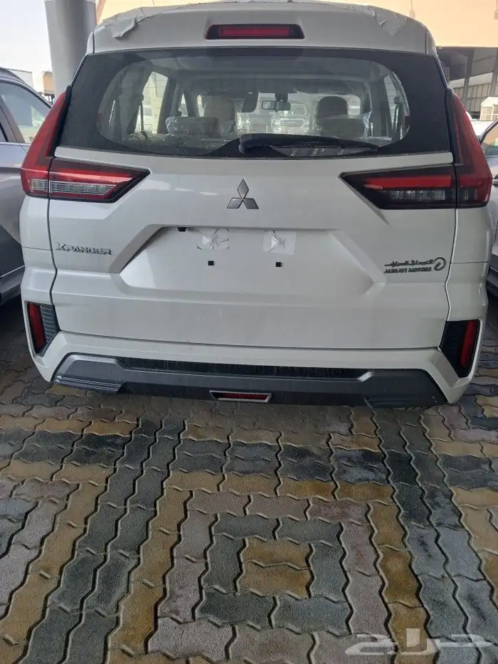 ميتسوبيشي اكسباندر 2024 8