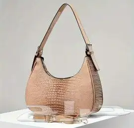 شنط. وبوتات. احذيه بناتي ونسائي بسعر مخفض 26