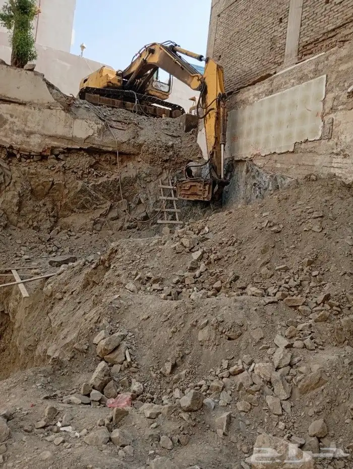 بنيان حجر فك صخور ورباريب وجميع المعدات 0