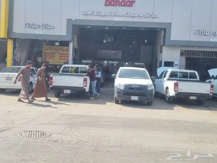 ورشة بندر لصيانه السيارات سمكري وبهيه ومكنيك وميزان وكهرباء 0