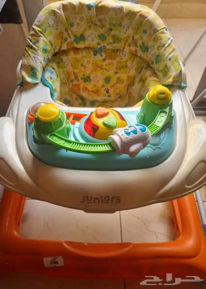 كرسى طعام أطفال ومشاية أطفال 1