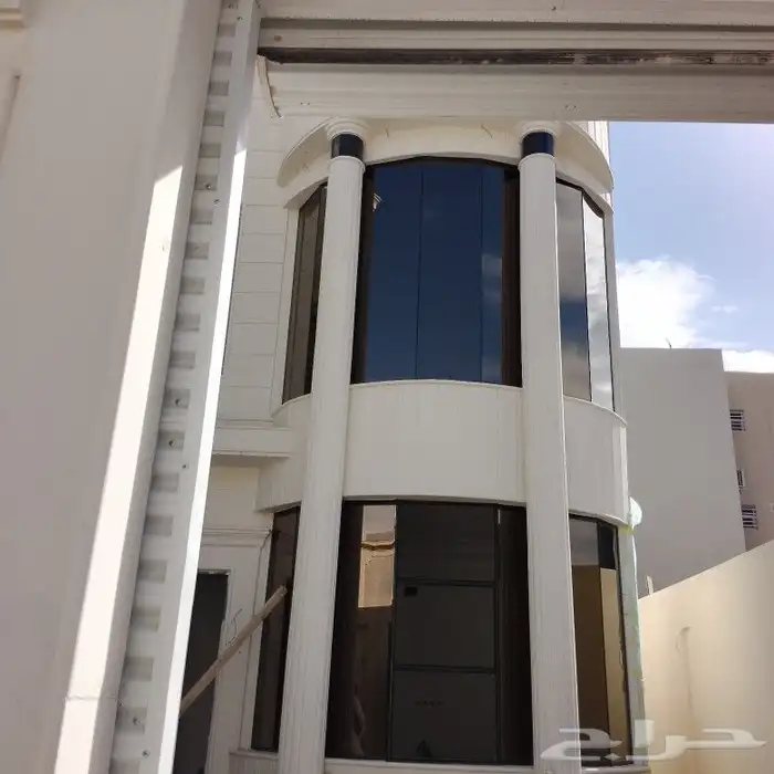 فني صيانه زجاج سكريت خميس مشيط محايل الدرب ابهاء 3