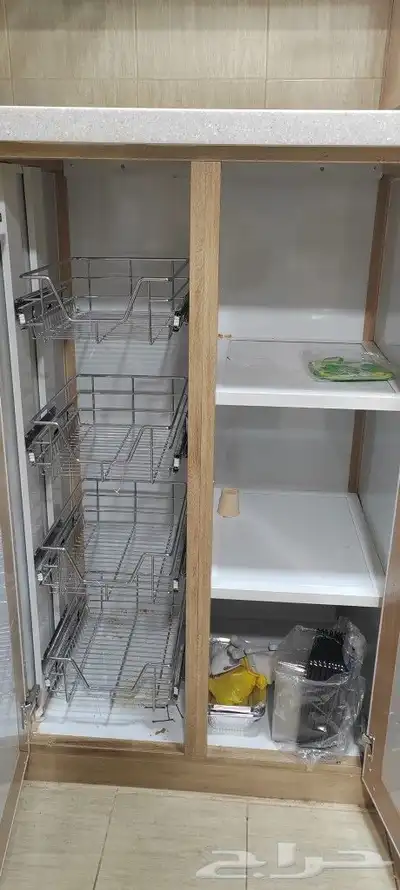 للبيع مطبخ نظيف جدا 4