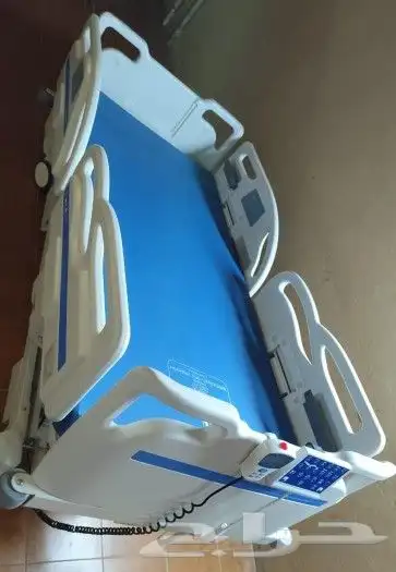 سرير طبي كهربائي مع مرتبه طبيه 6