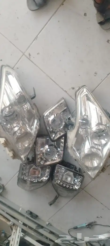 شمعات وسطبات جيب باترول 2010 0