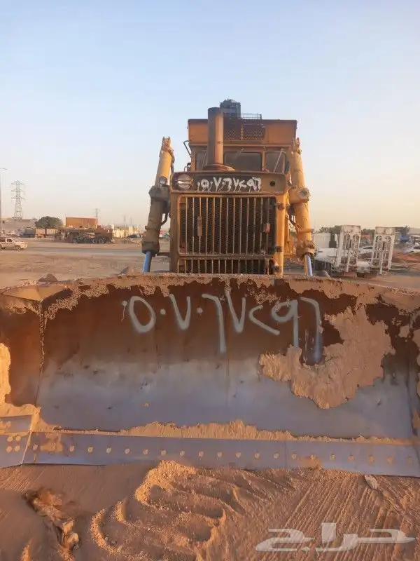 بلدوزر للايجار والشهري الموقع المزاحمية 2
