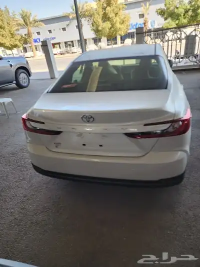 تويوتا كامري E 2025 7