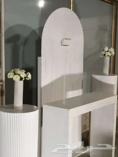 طاولات للايجار اليومي الشهري اسبوعي 3