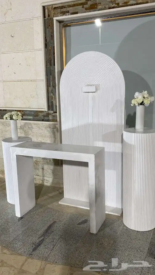 طاولات للايجار اليومي الشهري اسبوعي 4