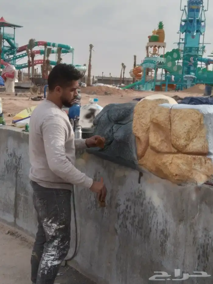 اعمال النحت الاسمنتي والشلالات الاندنيسي 1