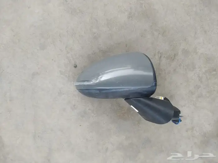 يوجد لدينا مرايه مرايات 3